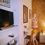 Zisa Ai Cantieri Culturali Con Patio Privato - Vicino Centro Storico - No Ztl
