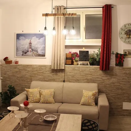 Zisa Ai Cantieri Culturali Con Patio Privato - Vicino Centro Storico - No Ztl Appartamento