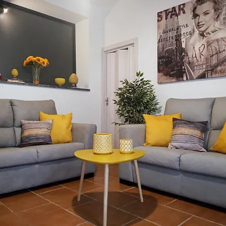 Zisa Ai Cantieri Culturali-facile Posteggio In Strada No Ticket Apartment