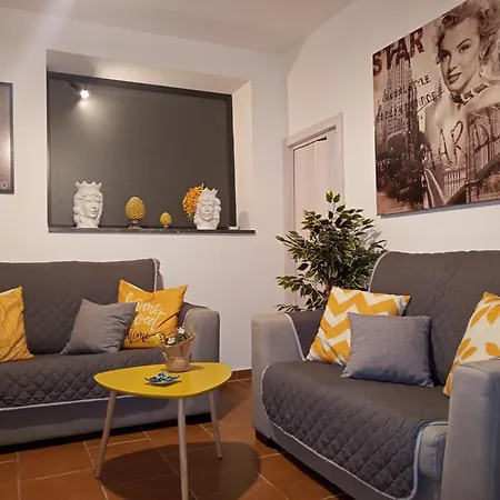 Appartamento Zisa Ai Cantieri Culturali Con Patio Privato - Vicino Centro Storico - No Ztl
