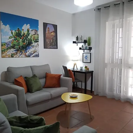 Zisa Ai Cantieri Culturali Con Patio Privato - Vicino Centro Storico - No Ztl Appartamento
