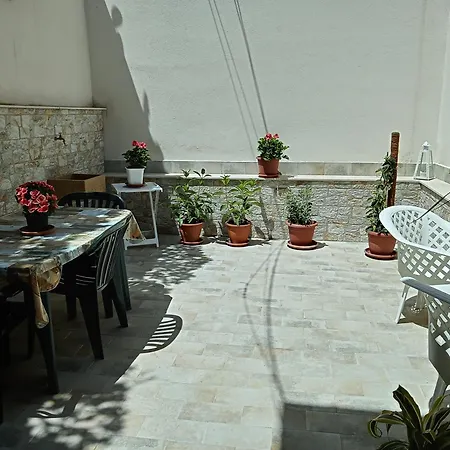 Appartamento Zisa Ai Cantieri Culturali Con Patio Privato - Vicino Centro Storico - No Ztl *